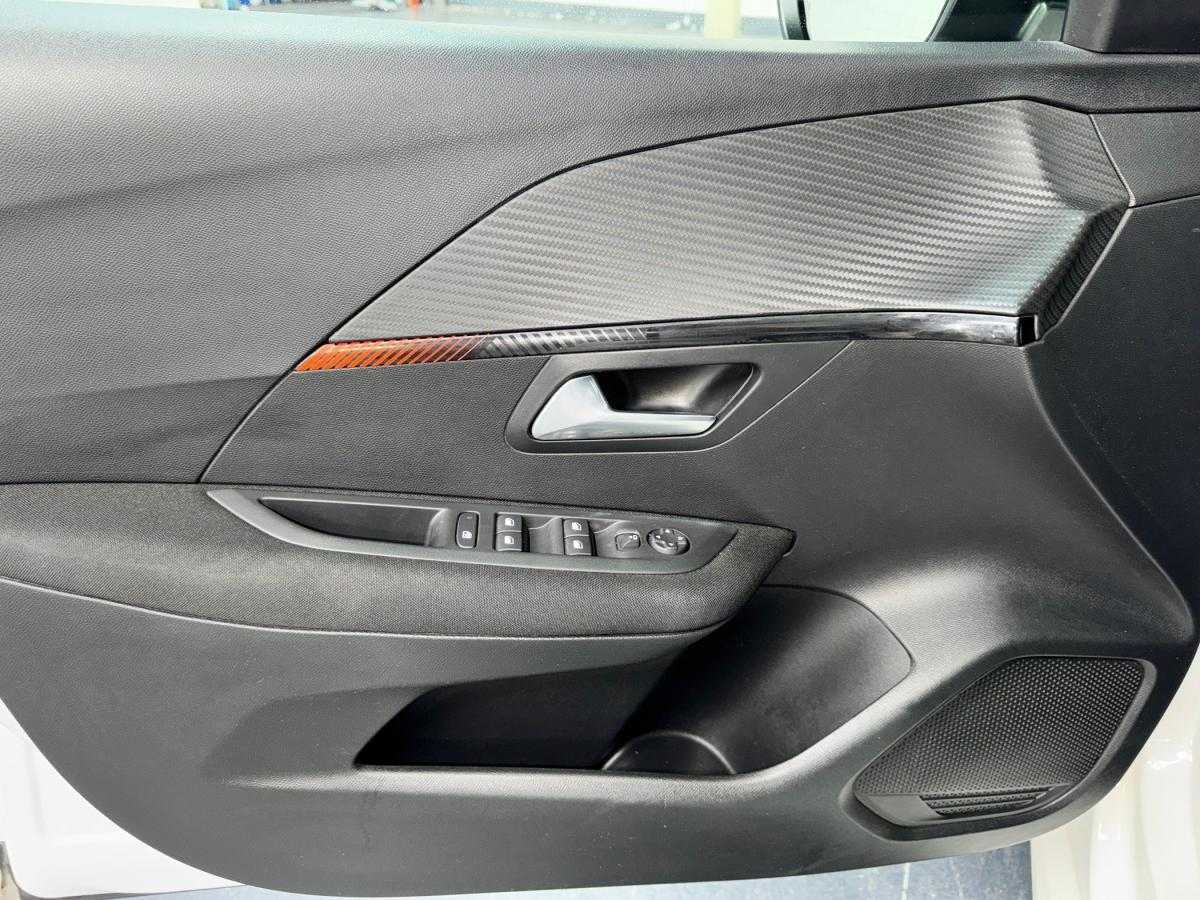 peugeot-208-2022-gasolina-1199cc