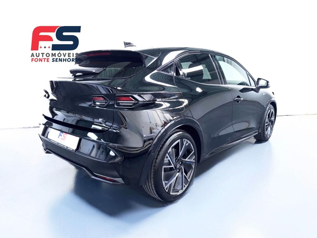 renault-clio-2026-hibrido-a-gasolina-1789cc