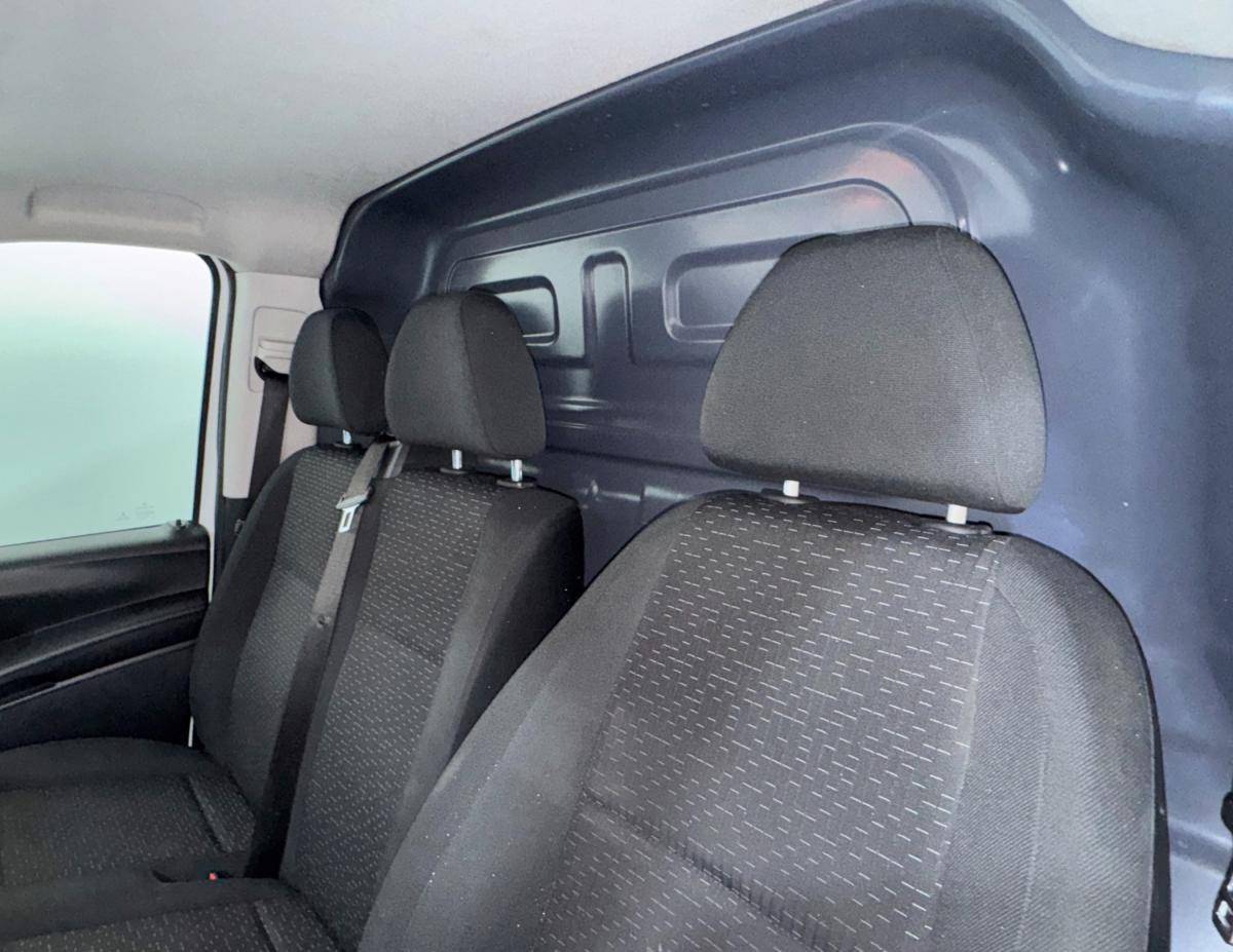 mercedes-benz-vito-2022-diesel-1950cc