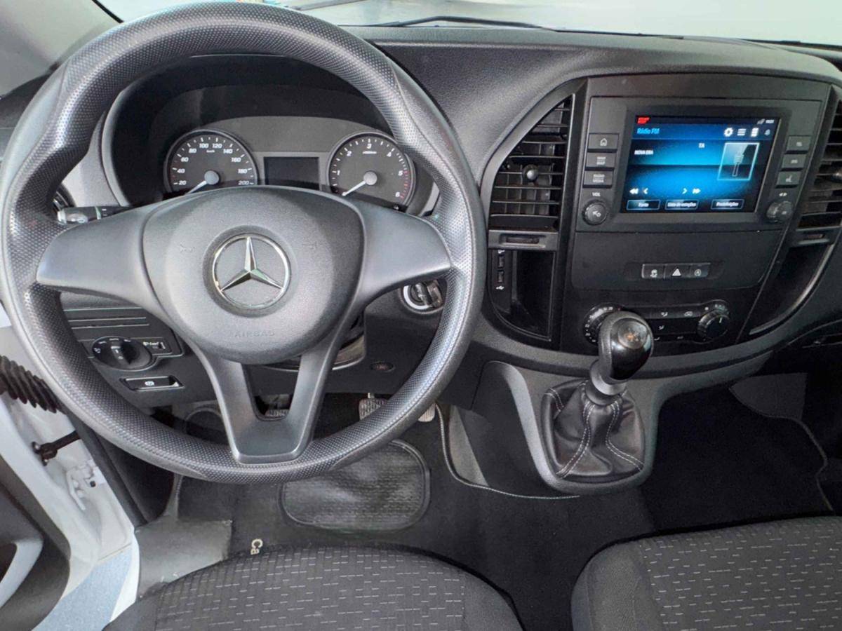 mercedes-benz-vito-2022-diesel-1950cc