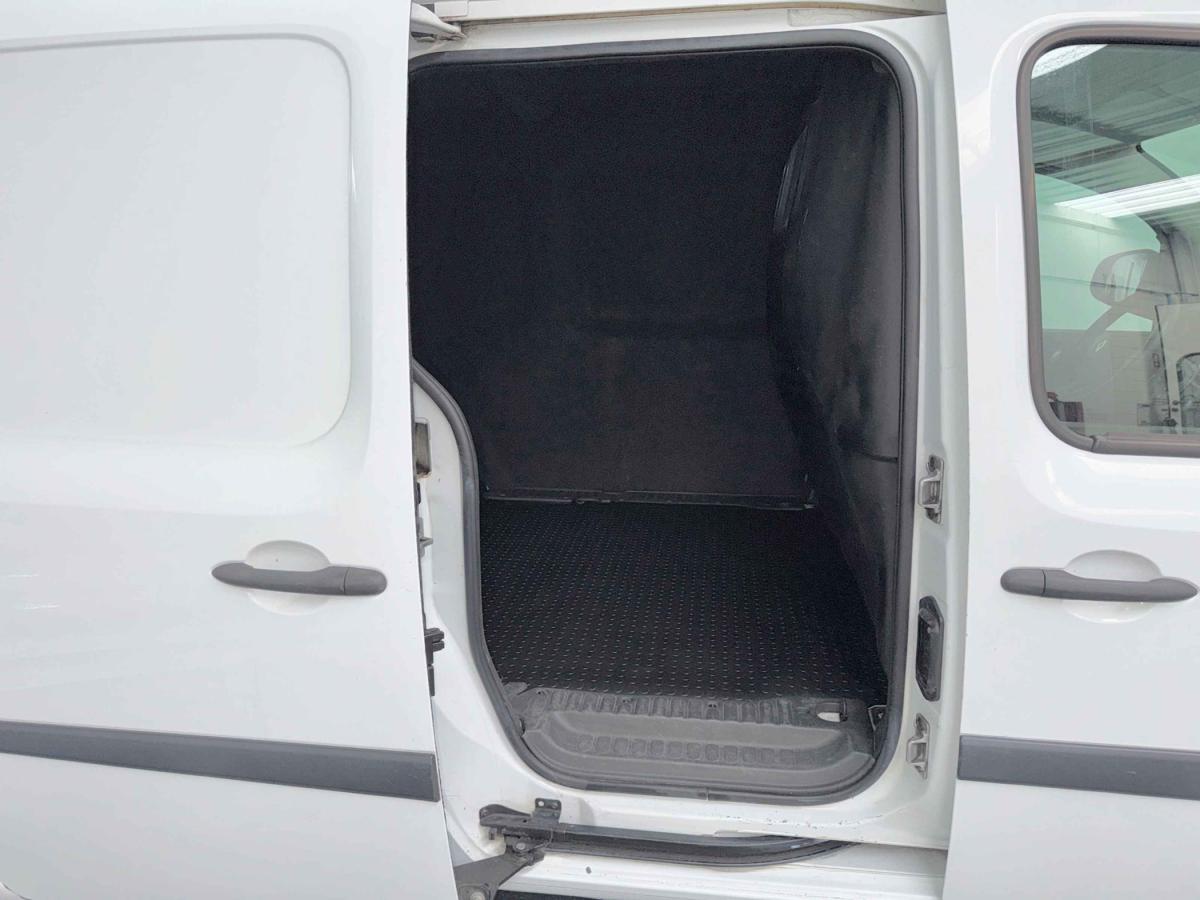 mercedes-benz-vito-2022-diesel-1950cc