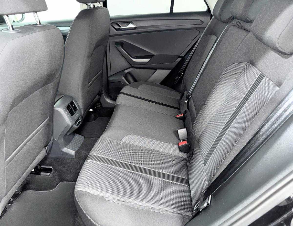 volkswagen-t-roc-2023-gasolina-999cc