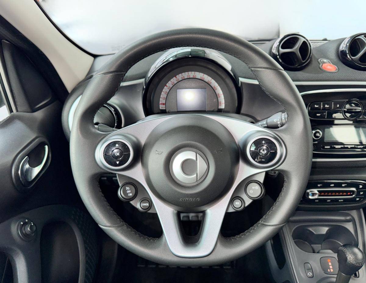smart-forfour-2018-gasolina-898cc