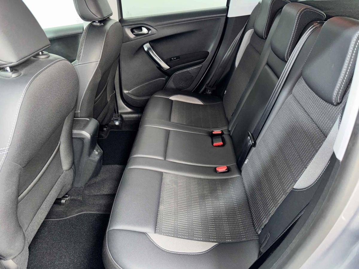 peugeot-2008-2016-gasolina-1199cc
