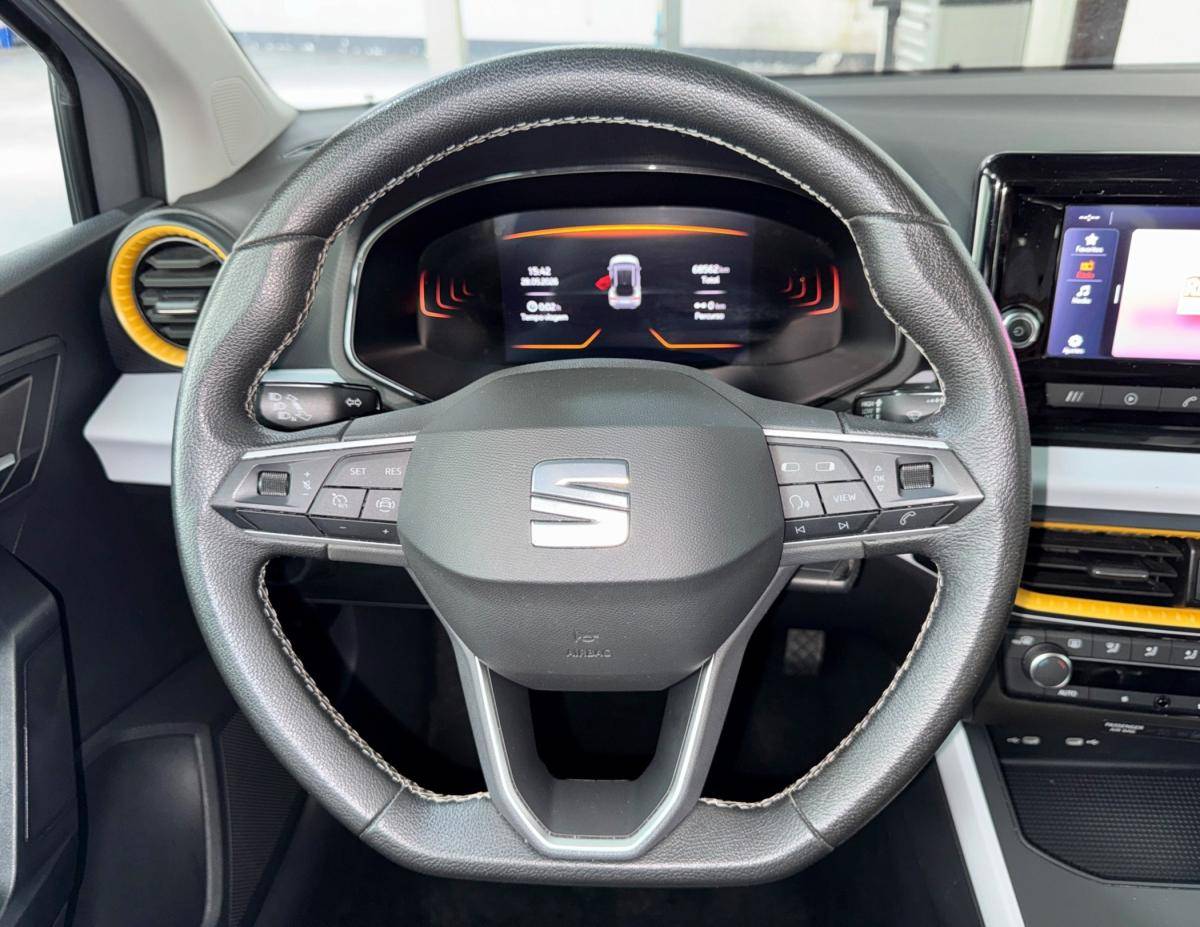 seat-arona-2023-gasolina-999cc