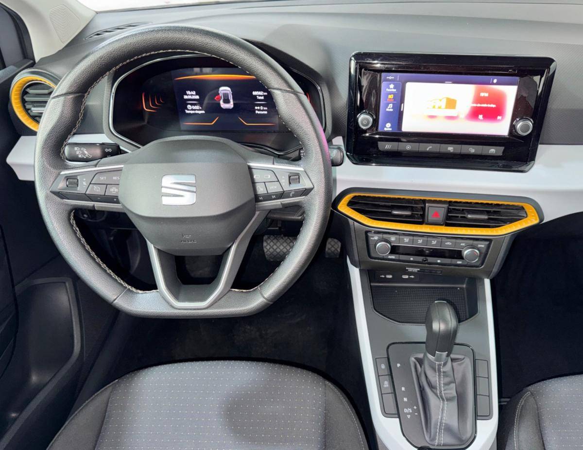 seat-arona-2023-gasolina-999cc