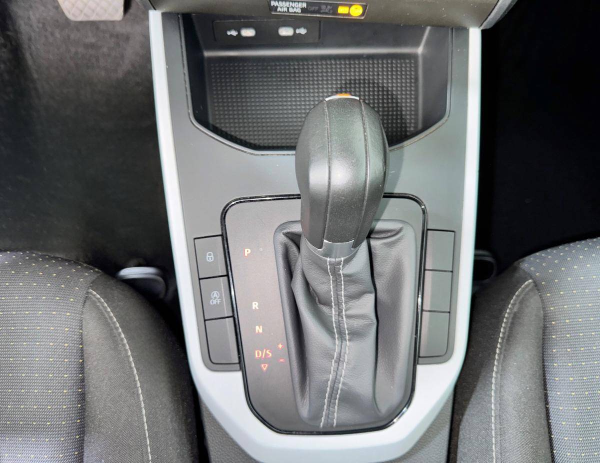seat-arona-2023-gasolina-999cc