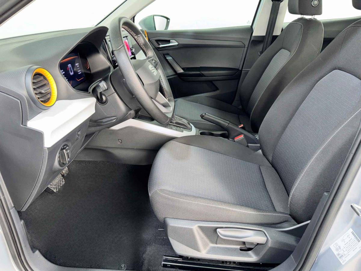 seat-arona-2023-gasolina-999cc