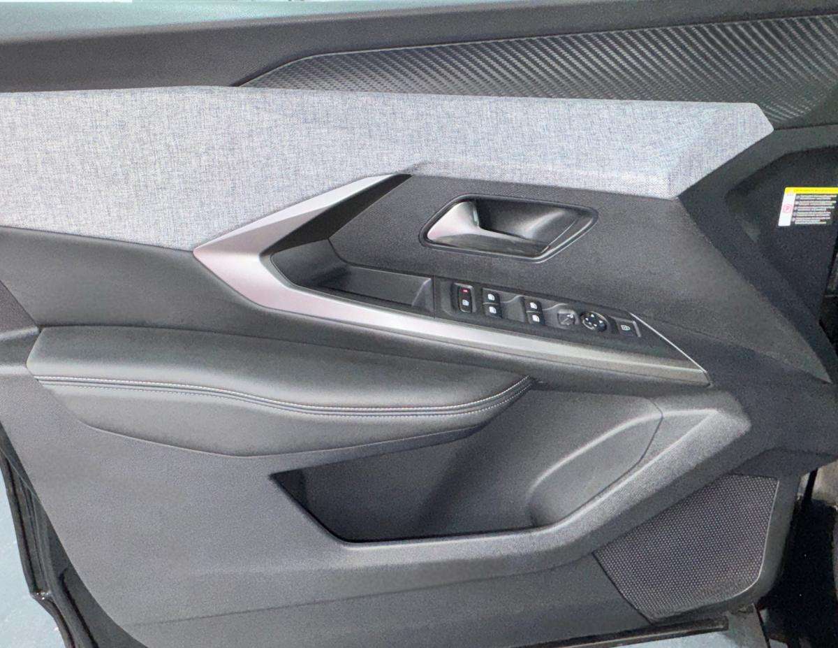 peugeot-3008-2025-gasolina-1199cc
