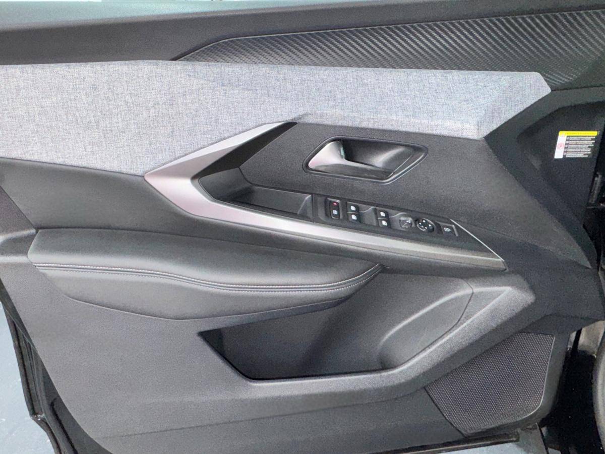 peugeot-3008-2025-gasolina-1199cc