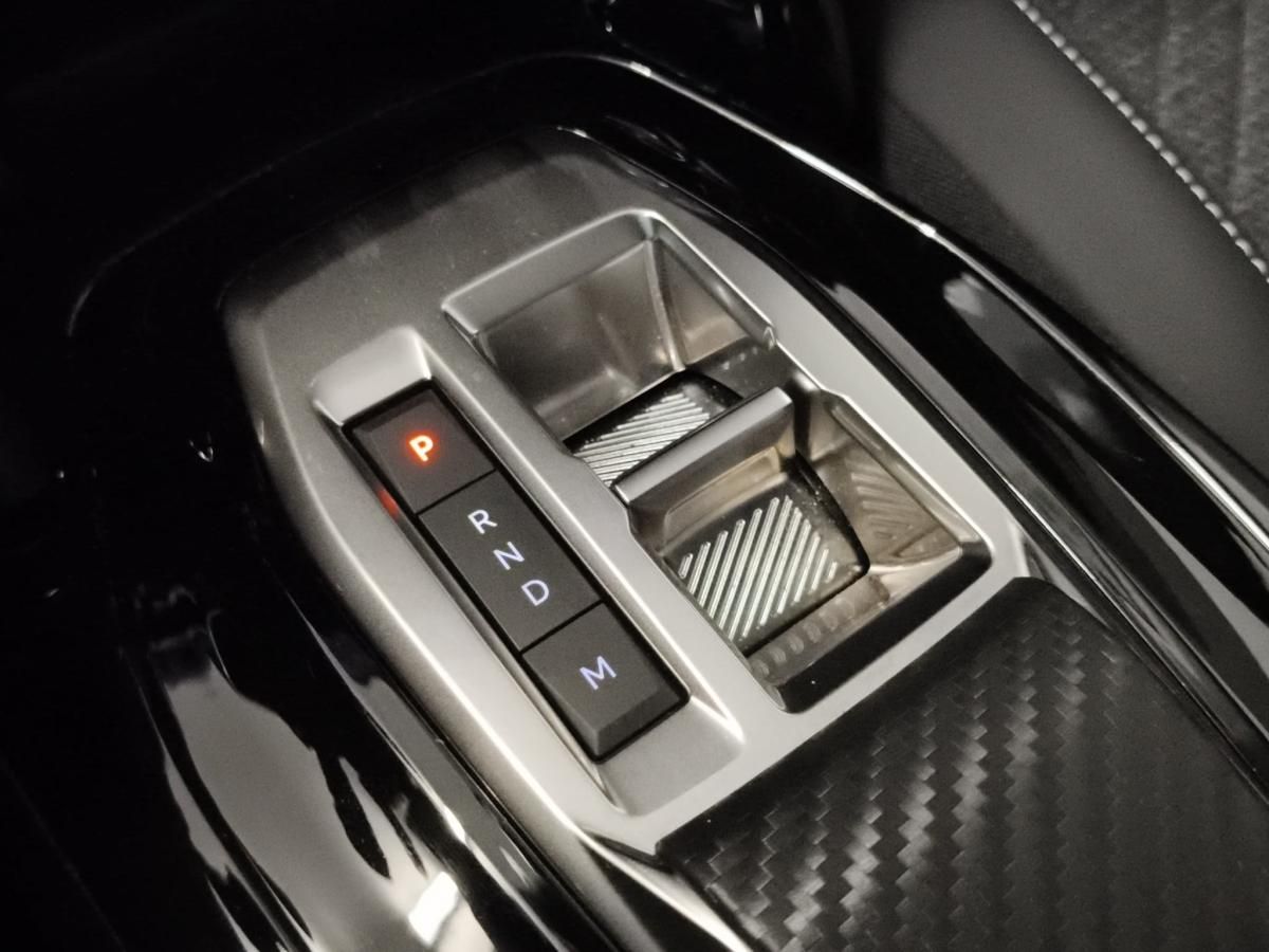 peugeot-208-2025-gasolina-1199cc