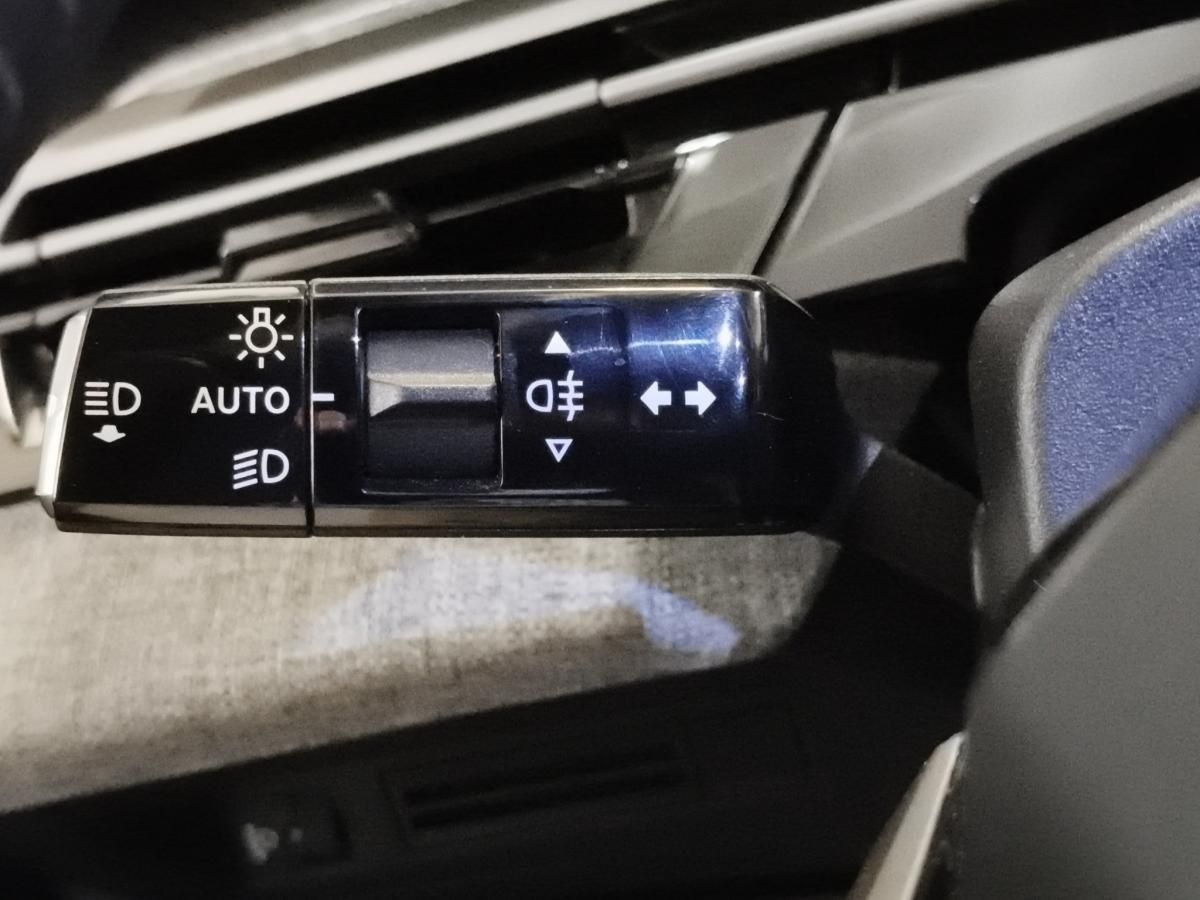 peugeot-5008-2025-gasolina-1199cc