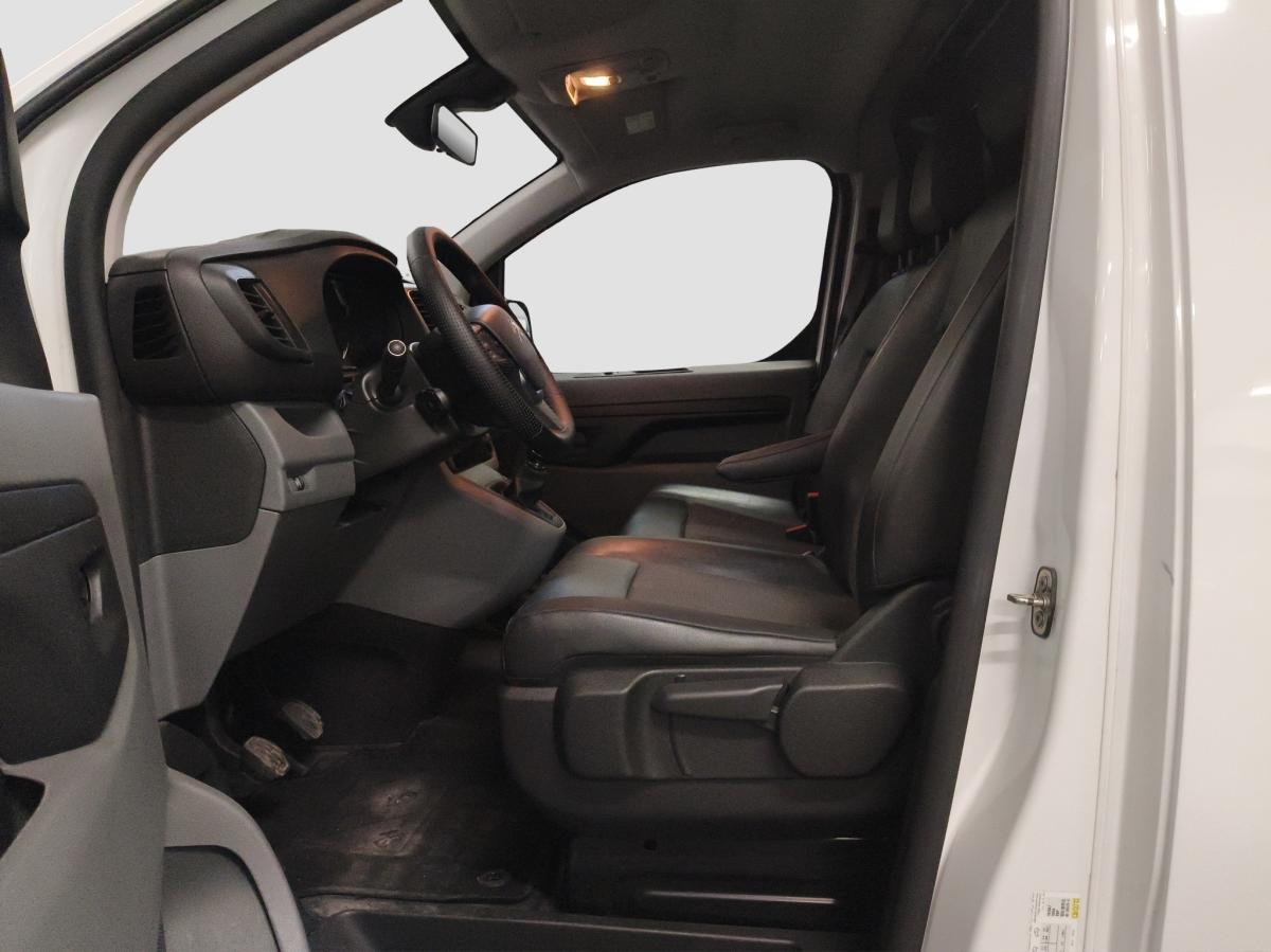 citroen-jumpy-2022-diesel-1499cc