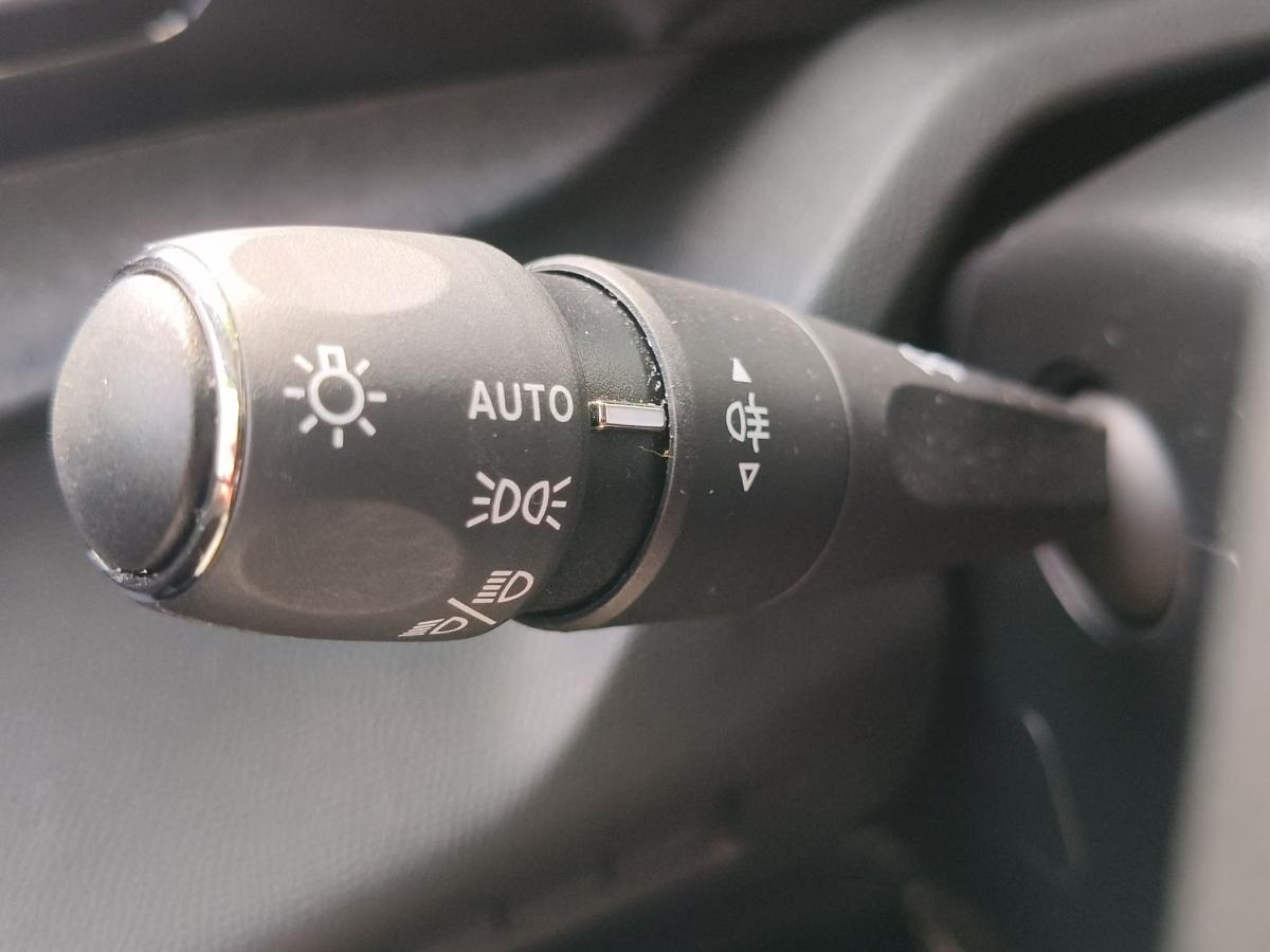 peugeot-308-sw-2024-diesel-1499cc