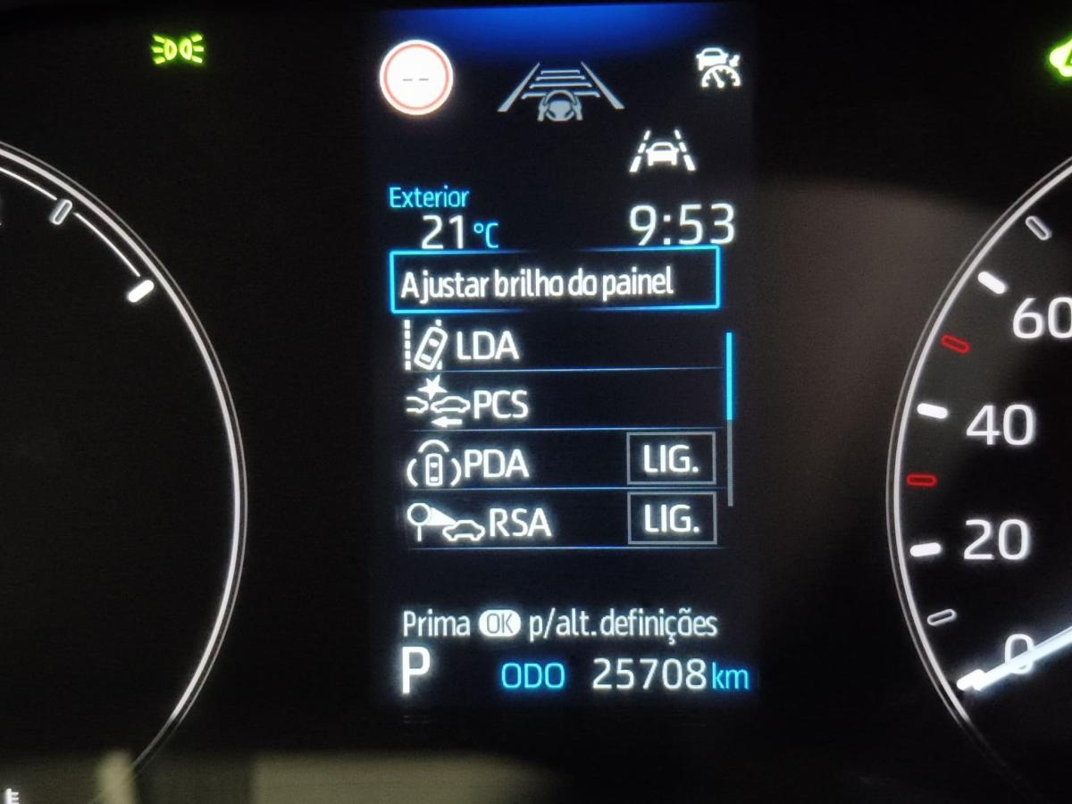 toyota-yaris-2024-hibrido-a-gasolina-1490cc