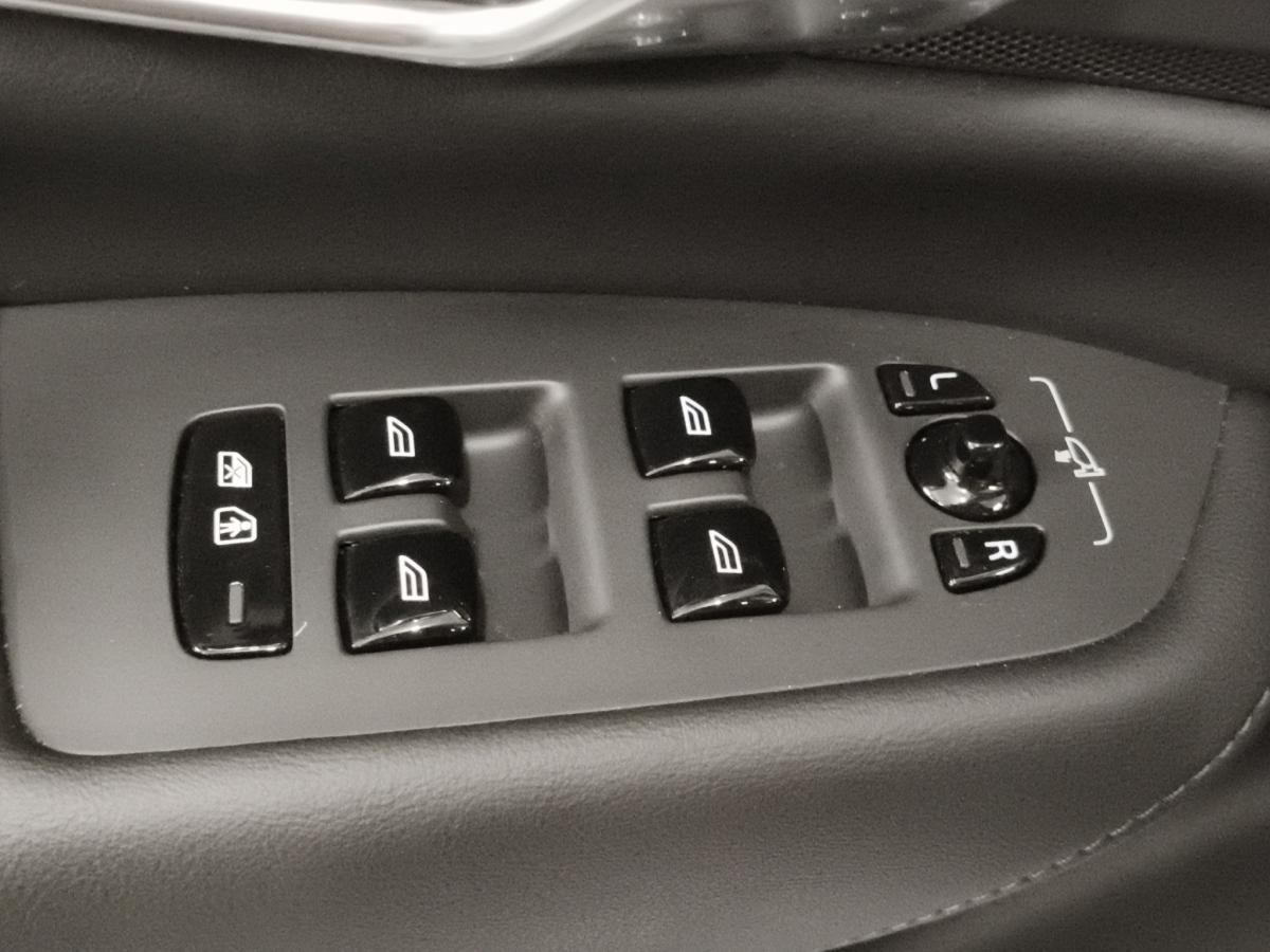 volvo-xc90-2024-hibrido-a-gasolina-1969cc
