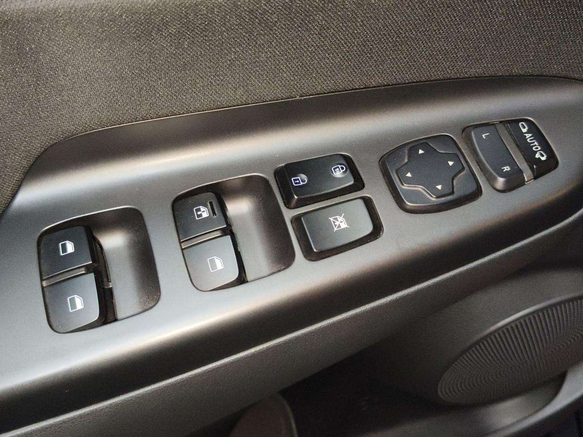 hyundai-kauai-2023-gasolina-998cc