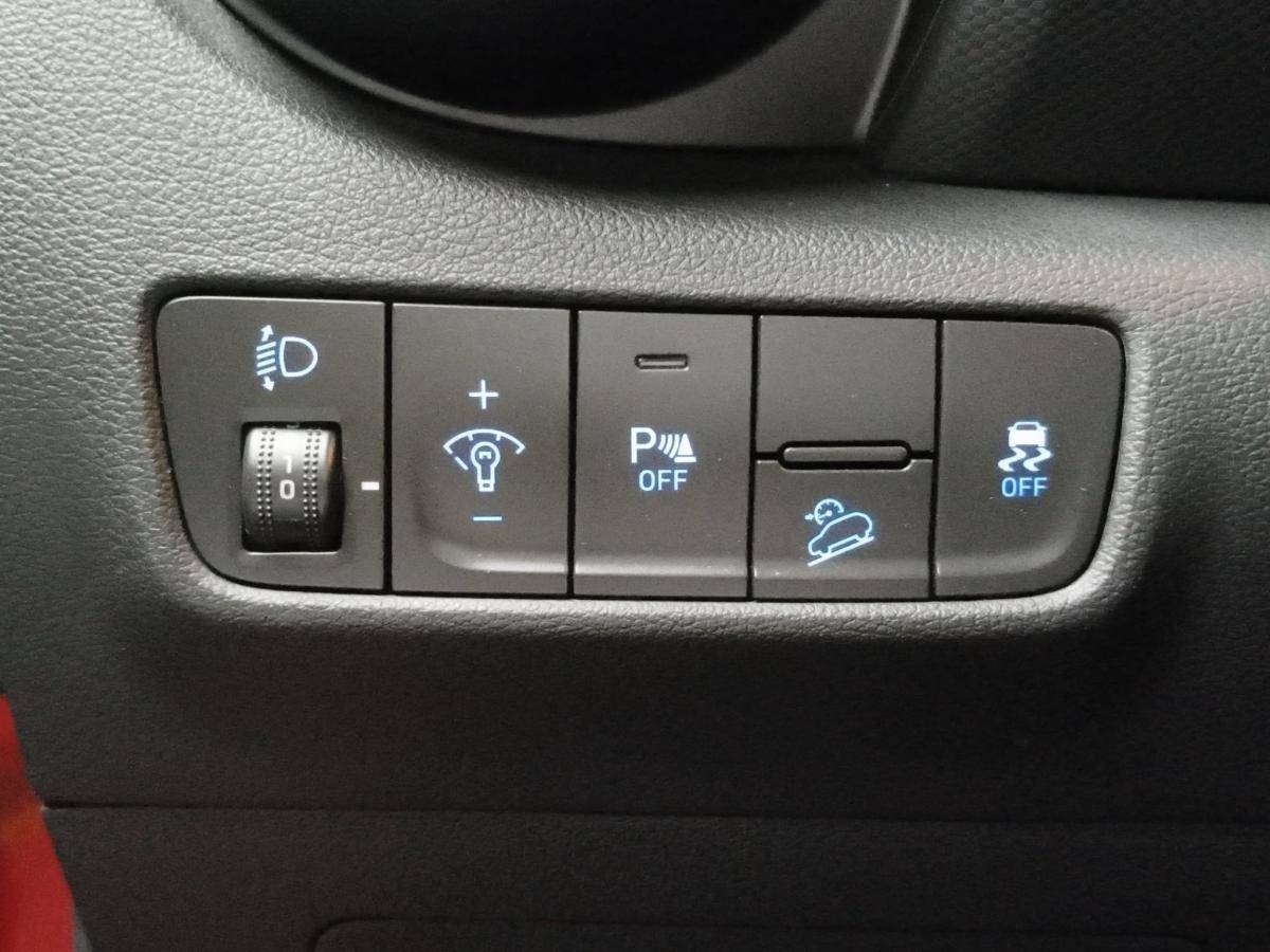 hyundai-kauai-2023-gasolina-998cc