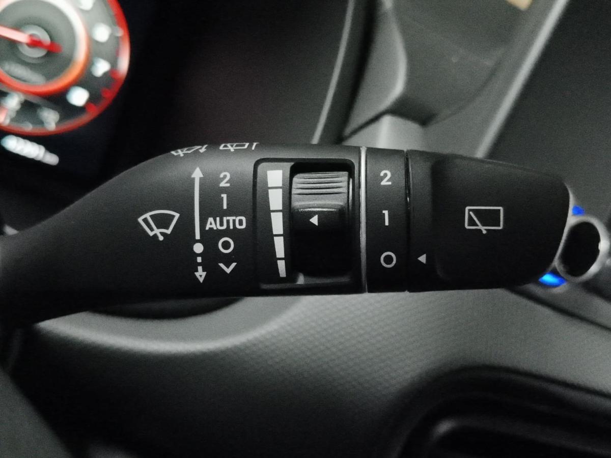 hyundai-kauai-2023-gasolina-998cc