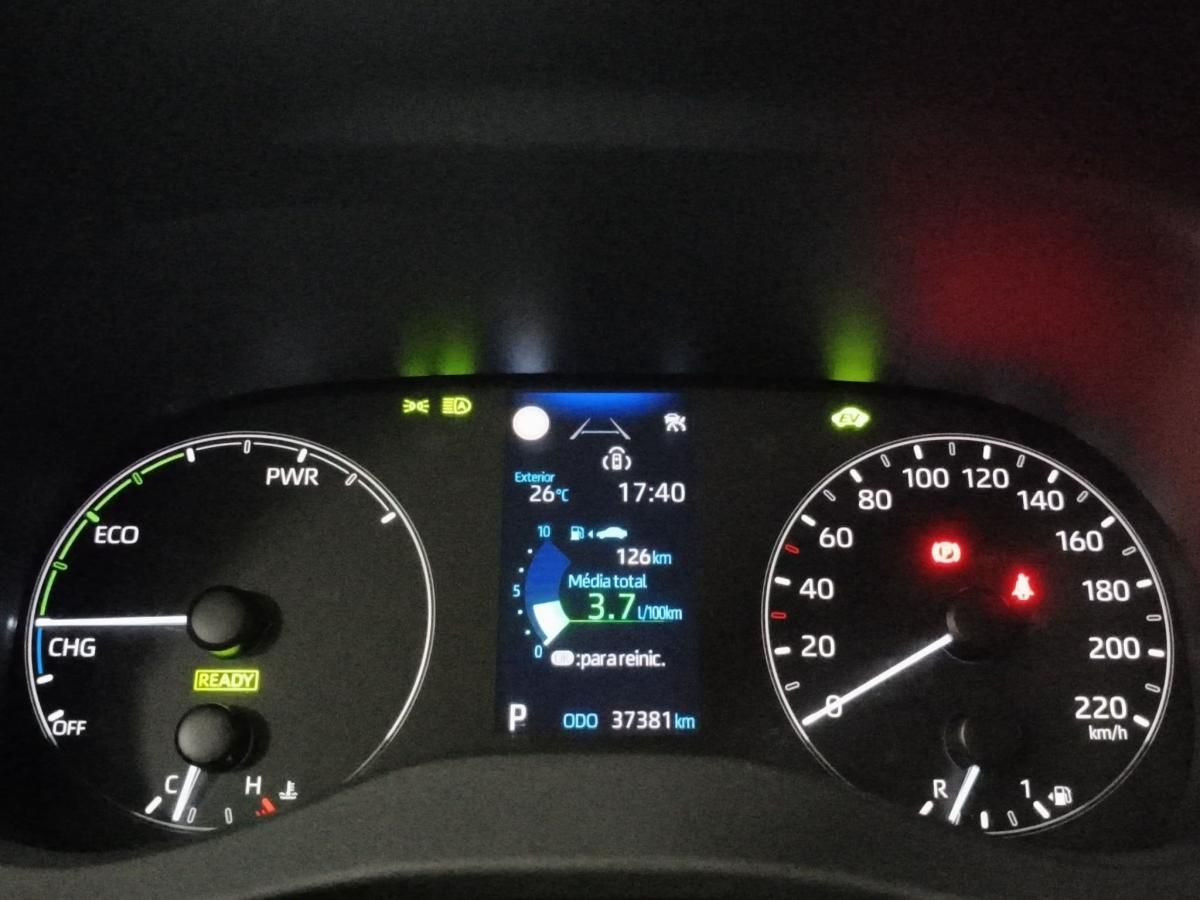 toyota-yaris-2024-hibrido-a-gasolina-1490cc