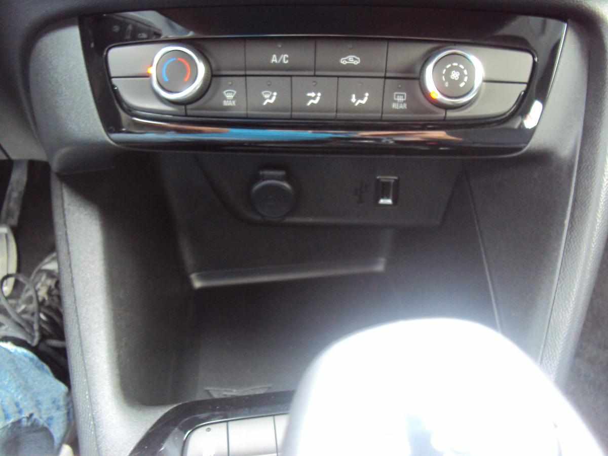 opel-corsa-2023-gasolina-1199cc