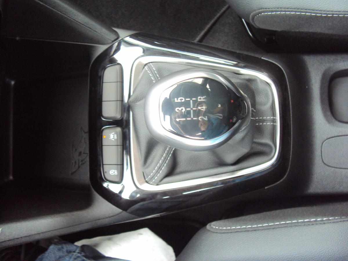 opel-corsa-2023-gasolina-1199cc