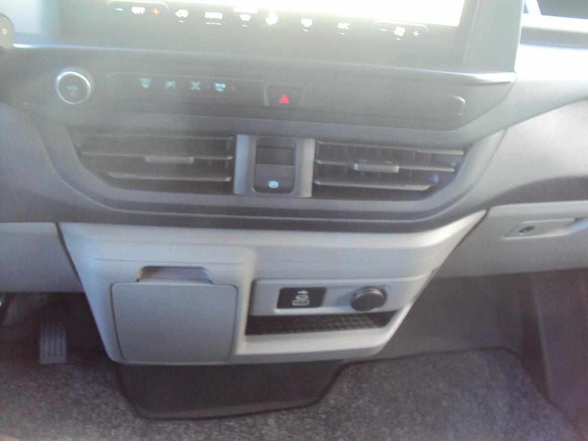 ford-transit-custom-2025-diesel-1996cc