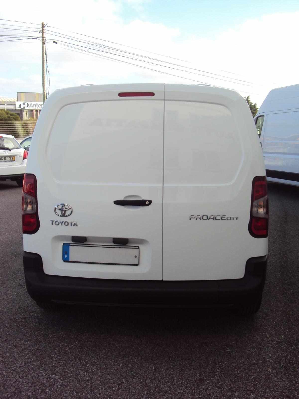 toyota-proace-2021-diesel-1499cc