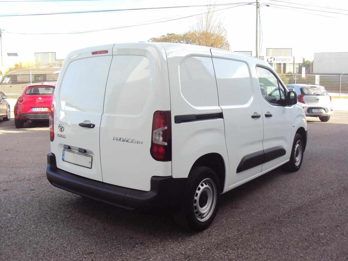 toyota-proace-2021-diesel-1499cc