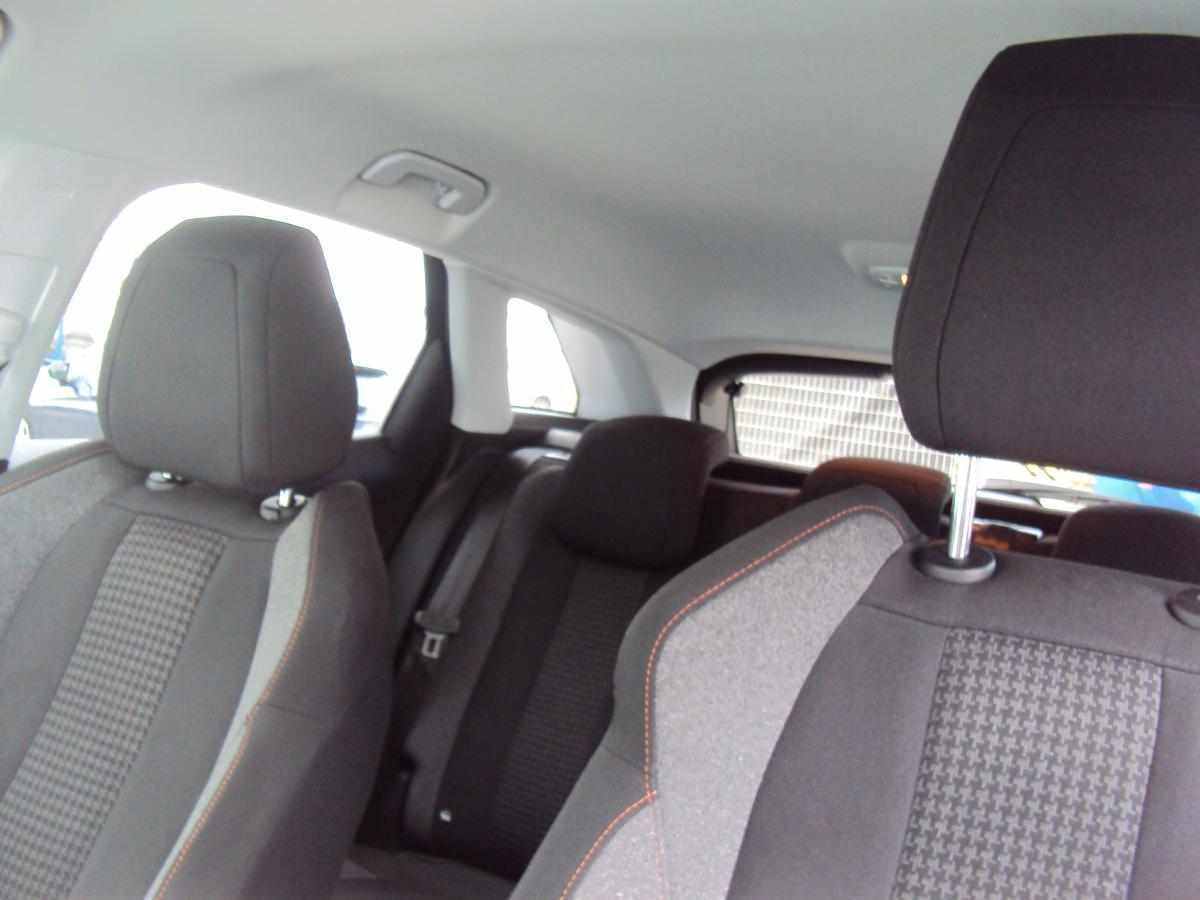 peugeot-3008-2019-diesel-1499cc
