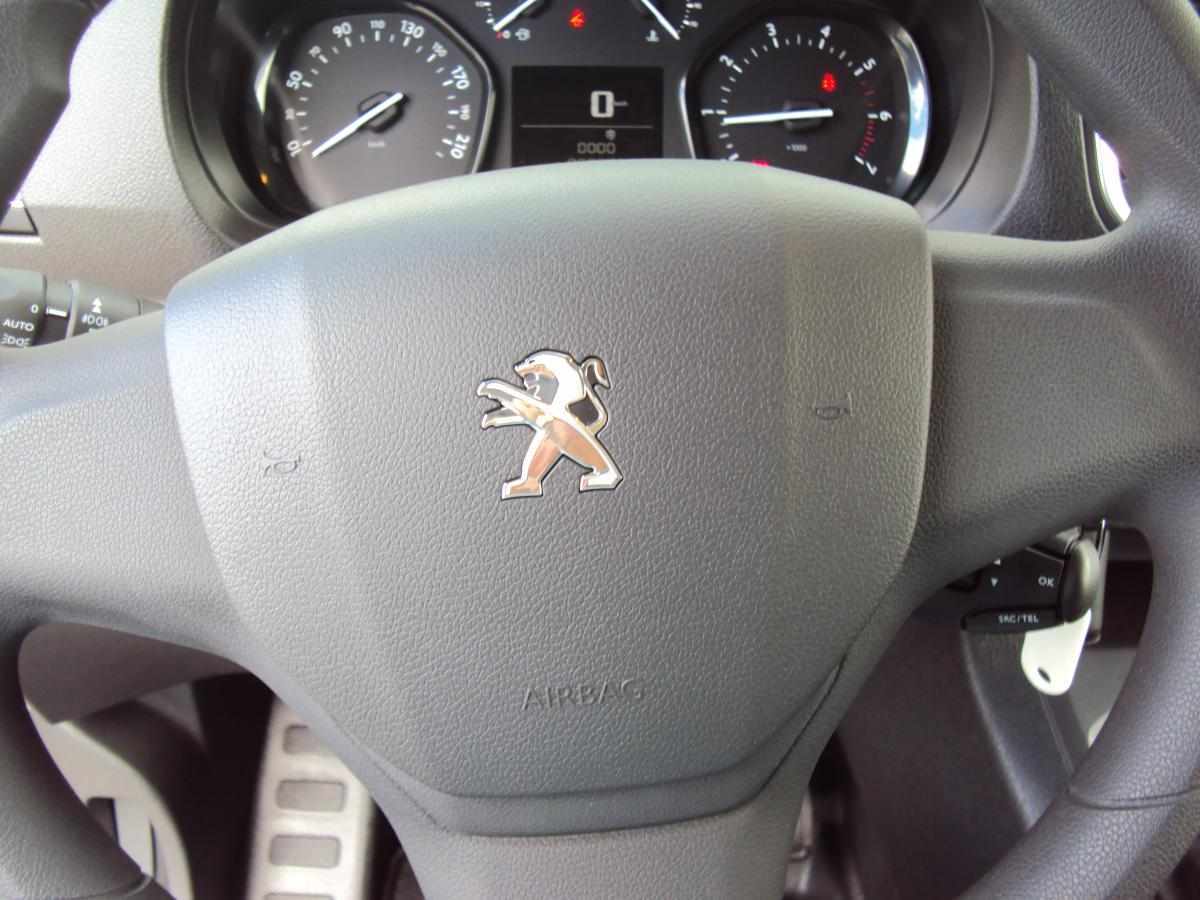 peugeot-expert-2022-diesel-1499cc
