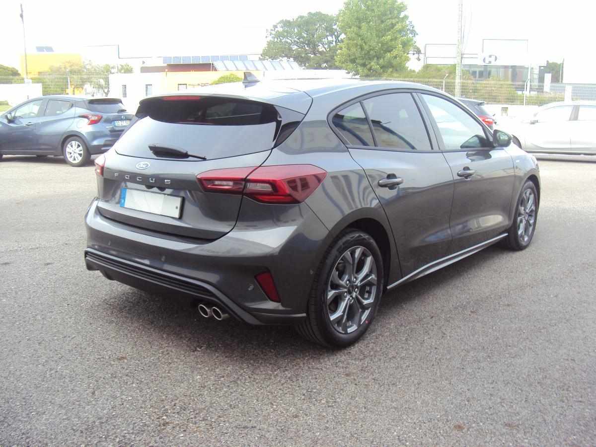 ford-focus-2023-diesel-1499cc