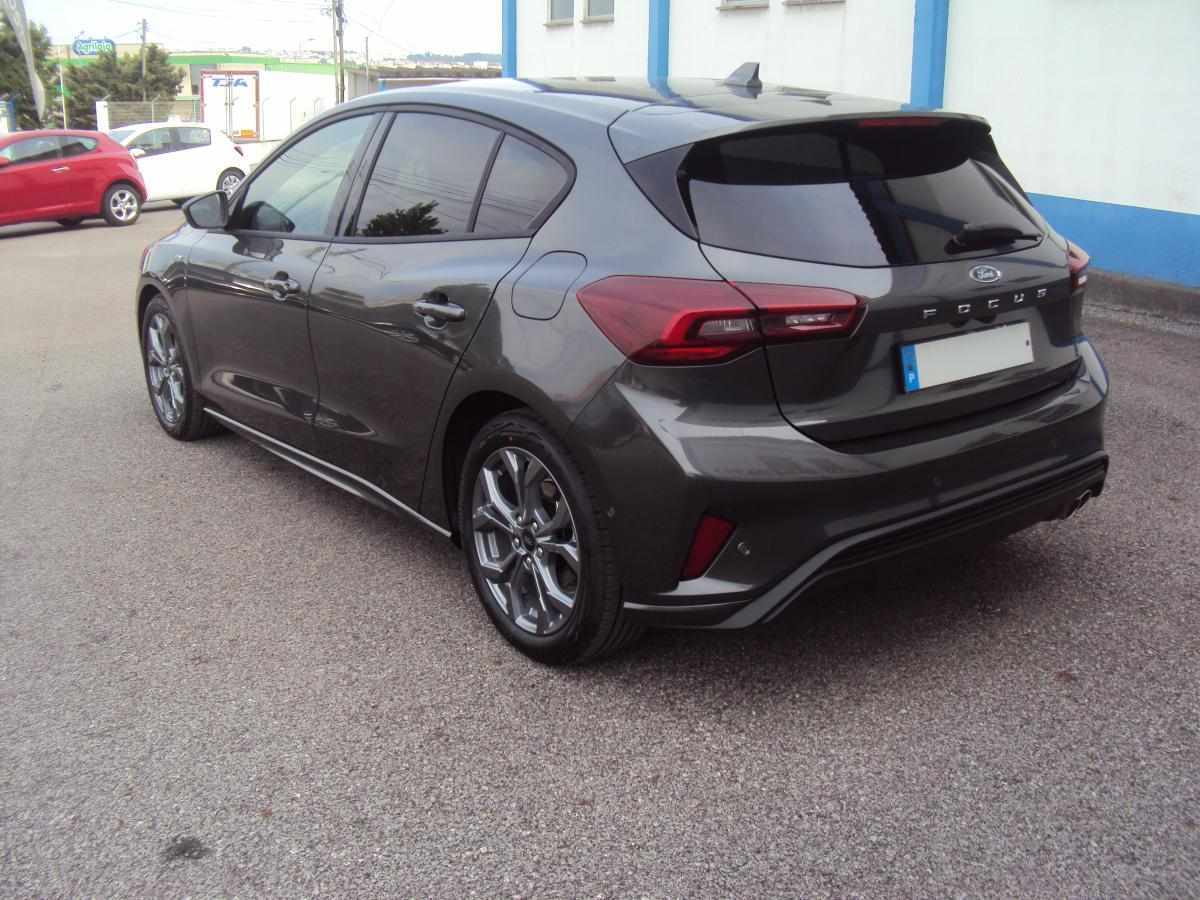 ford-focus-2023-diesel-1499cc