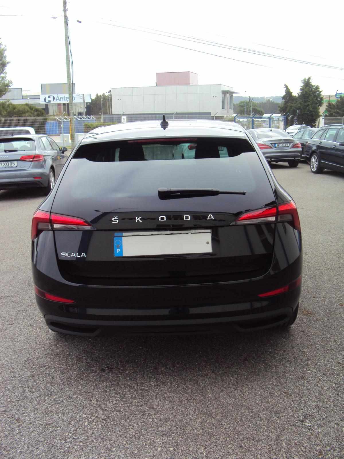skoda-scala-1-0-tsi-2024-gasolina-999cc