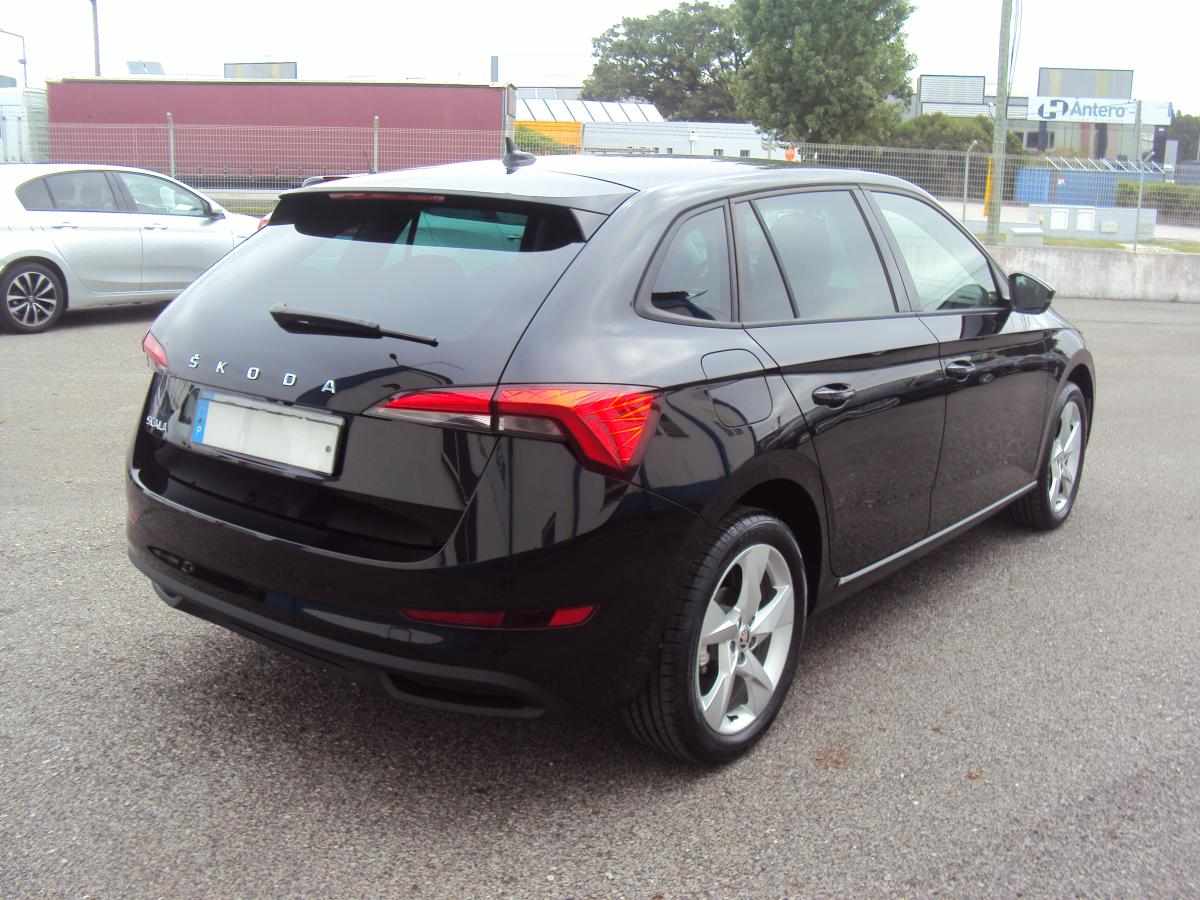 skoda-scala-1-0-tsi-2024-gasolina-999cc