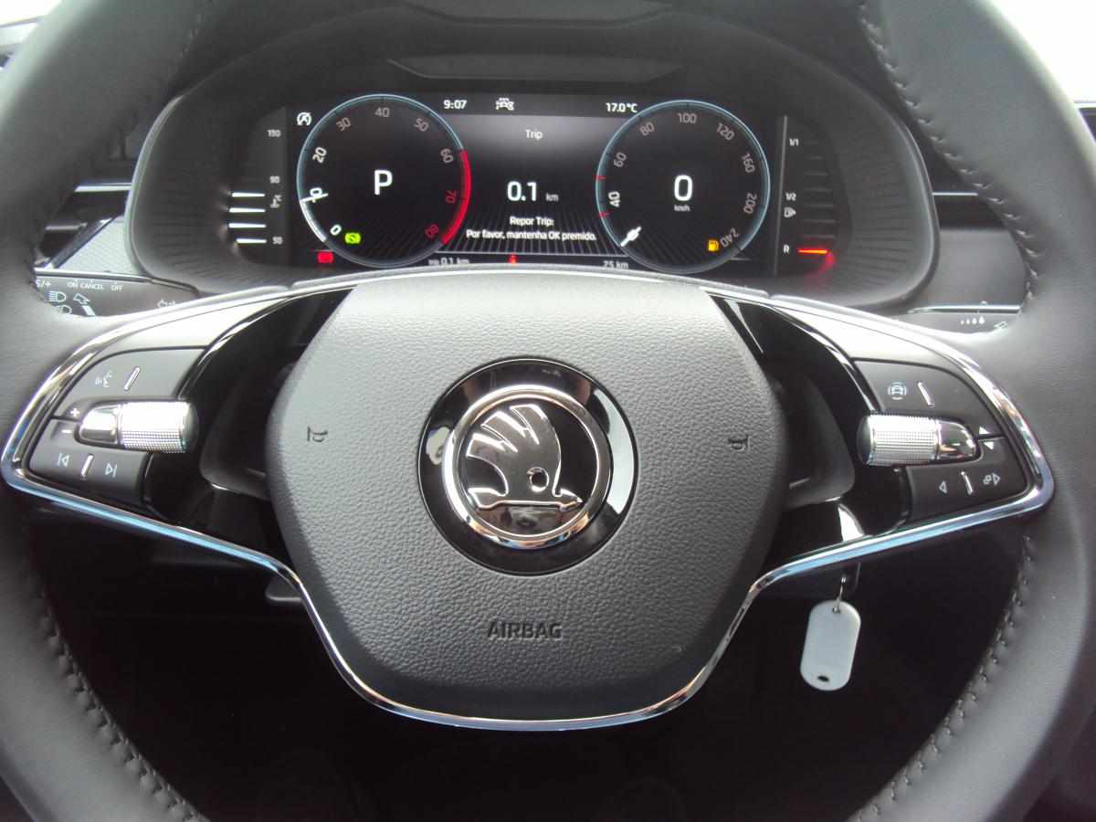 skoda-scala-1-0-tsi-2024-gasolina-999cc