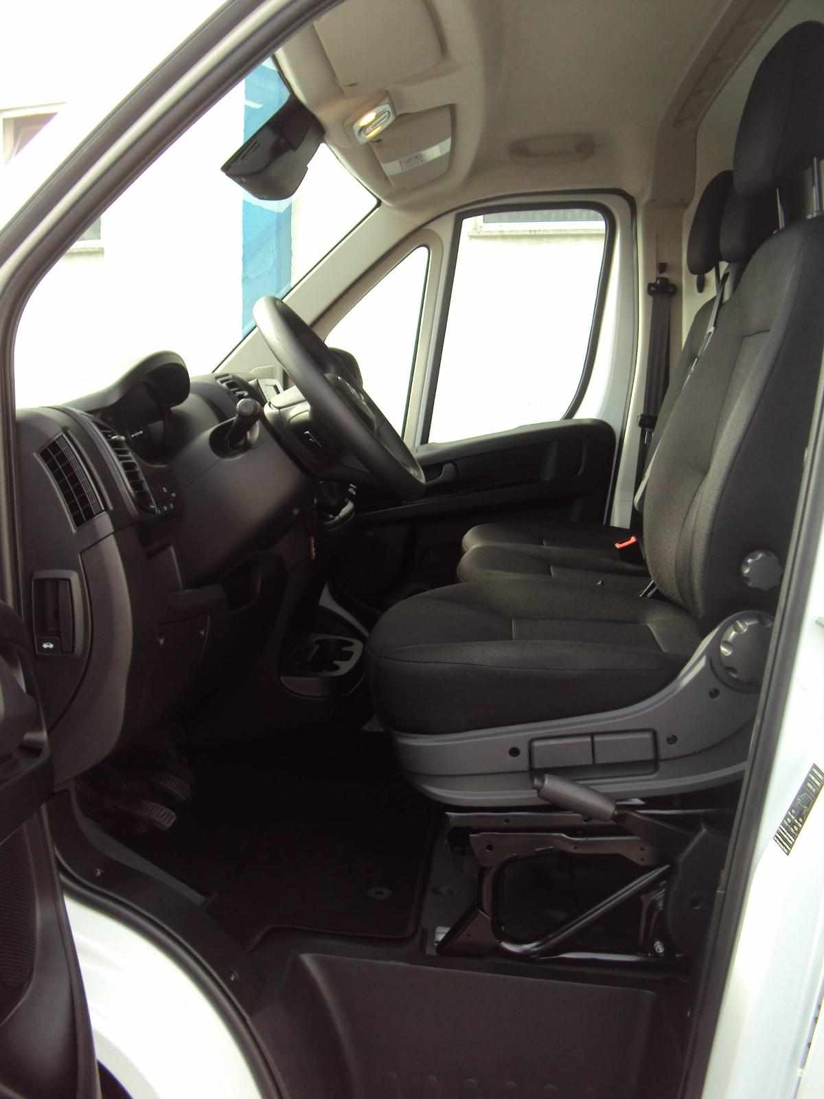 citroen-jumper-2-2-bluehdi-2024-diesel-2179cc