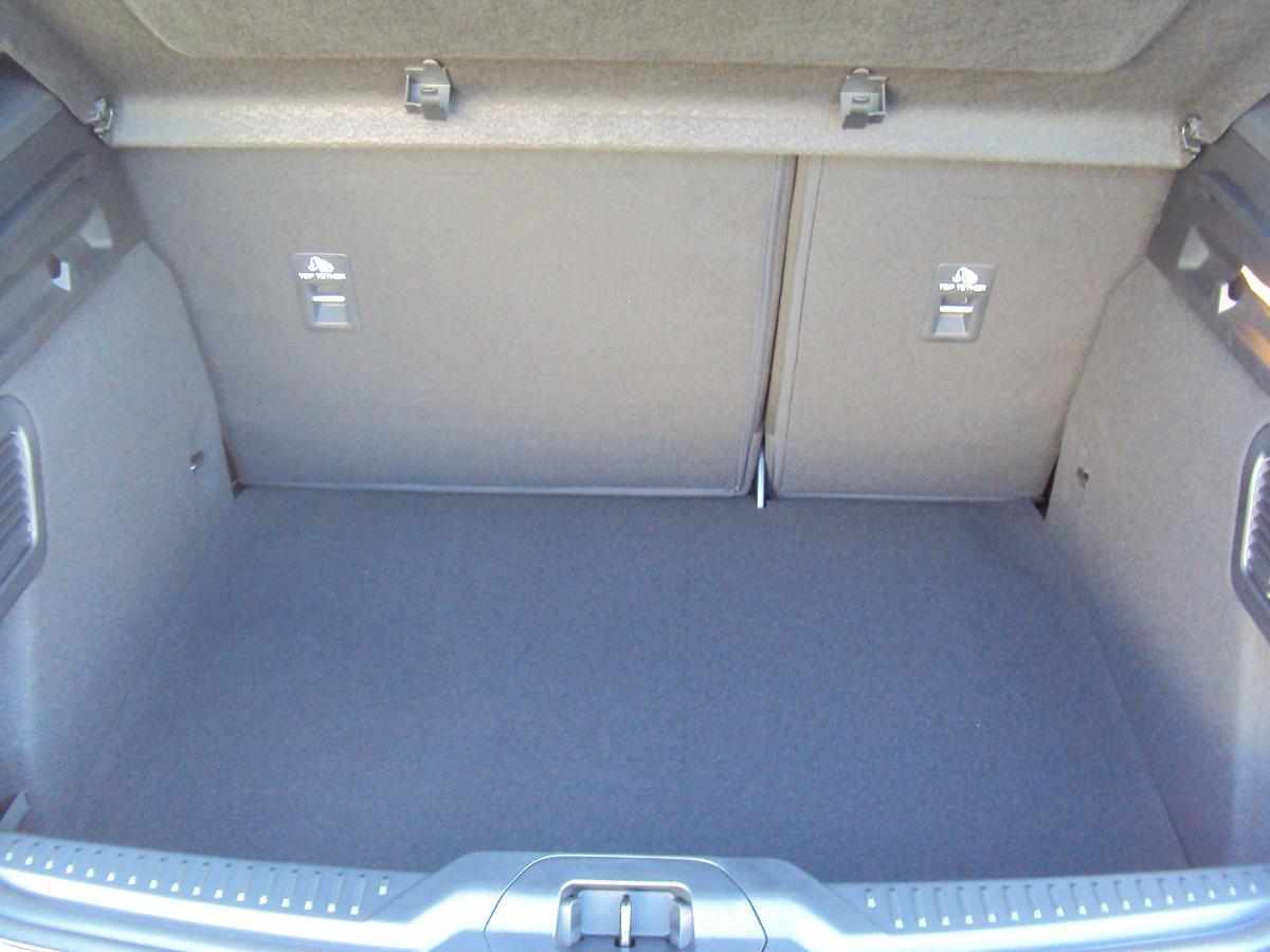 ford-focus-2022-diesel-1499cc