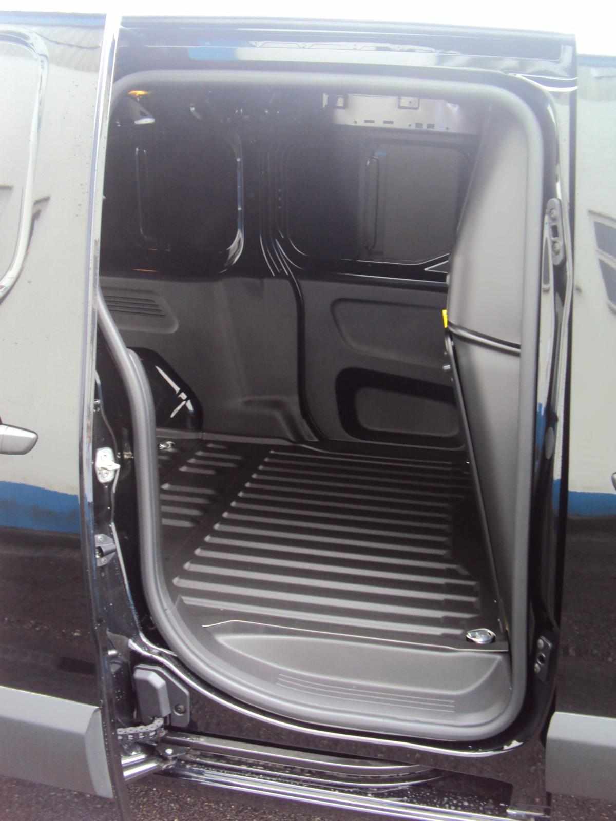 opel-combo-van-1-5-cdti-l1h1-2025-diesel-1499cc