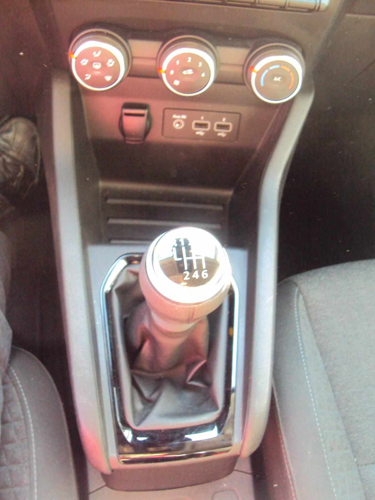 renault-clio-1-5-101cv-2022-diesel-1461cc