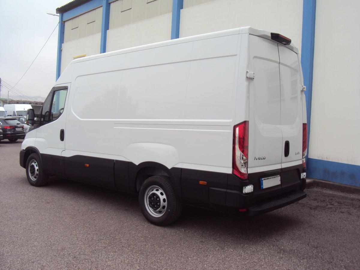 iveco-daily-2-3-156cv-2025-diesel-2287cc