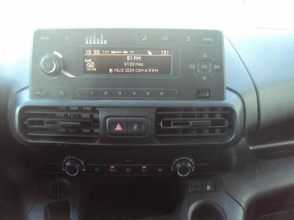 toyota-proace-1-5d-adblue-2021-diesel-1499cc