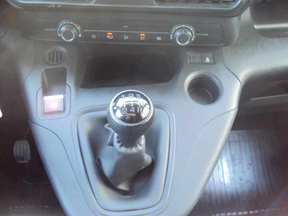 toyota-proace-1-5d-adblue-2021-diesel-1499cc