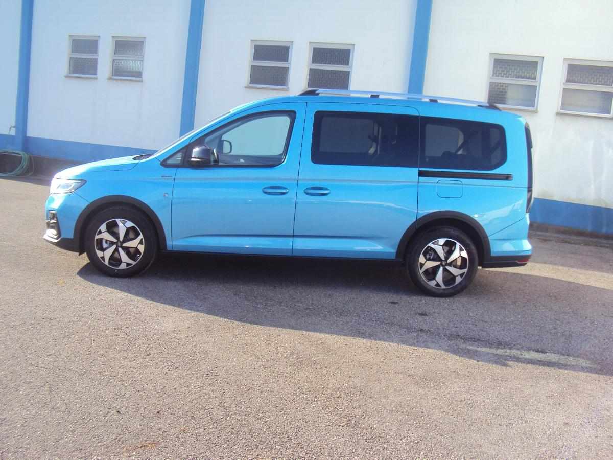 ford-tourneo-connect-2023-gasolina-1498cc