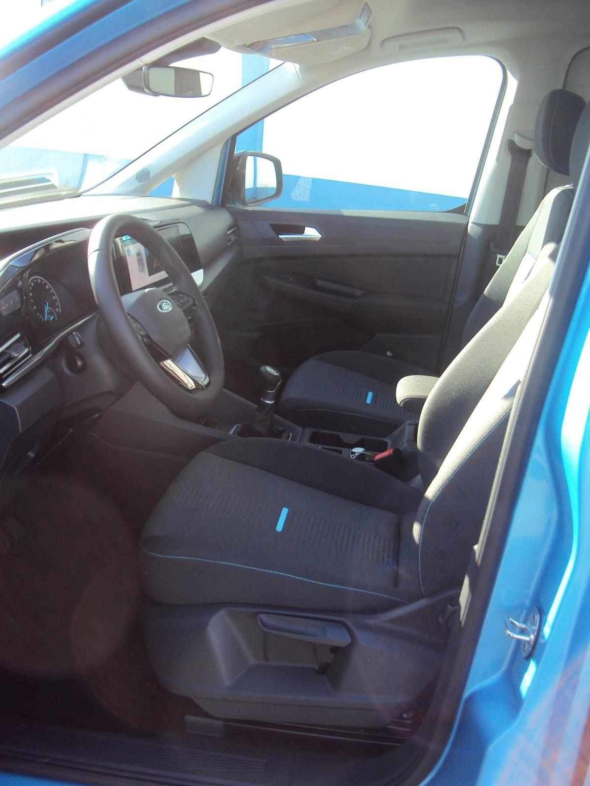 ford-tourneo-connect-2023-gasolina-1498cc