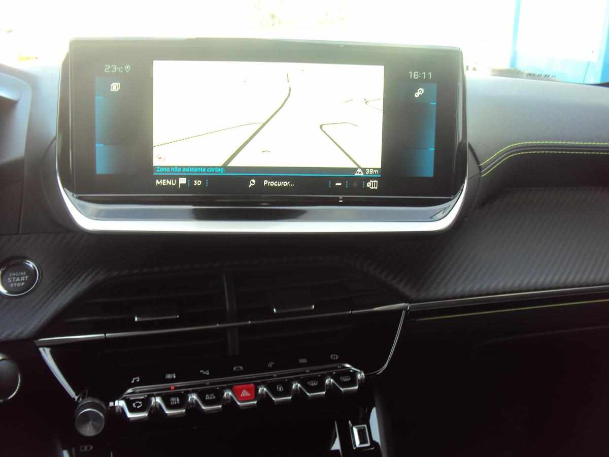 peugeot-208-1-2-puretech-2023-gasolina-1199cc