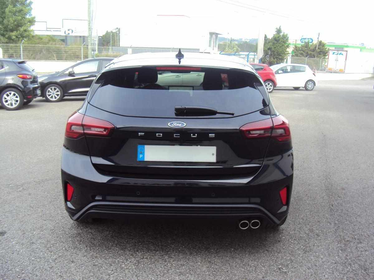 ford-focus-2023-diesel-1499cc