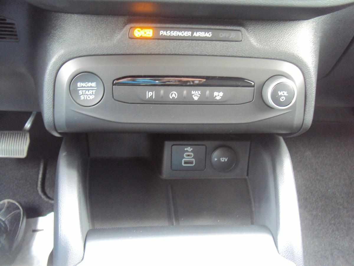 ford-focus-2023-diesel-1499cc