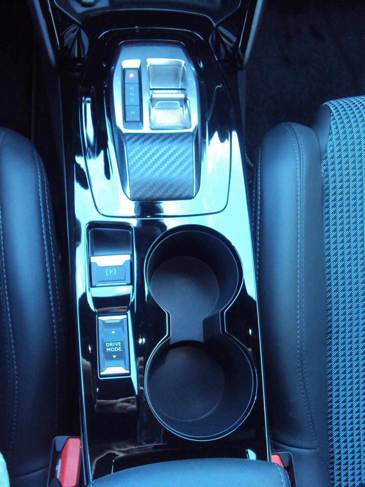 peugeot-208-2023-gasolina-1199cc