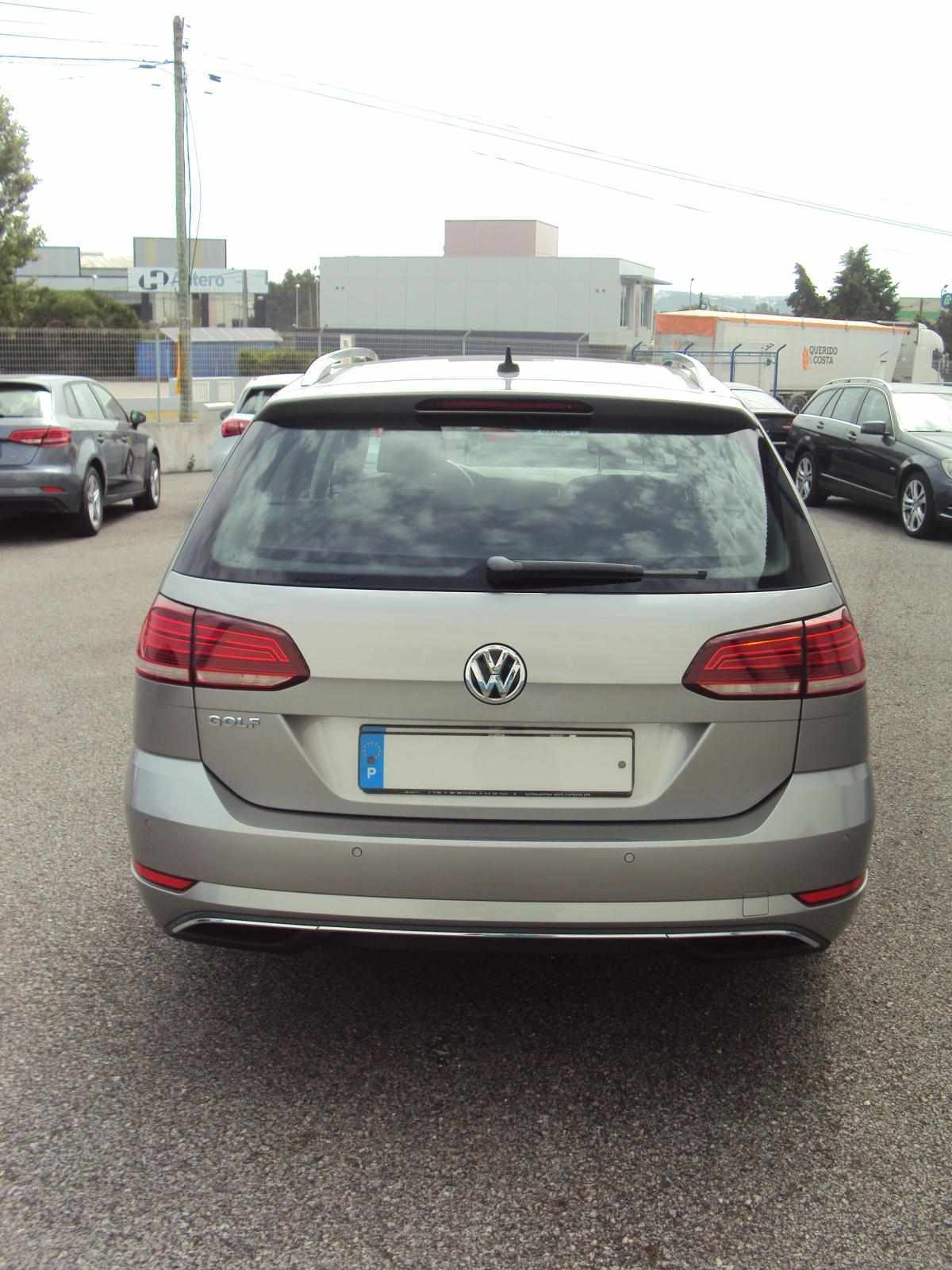 volkswagen-golf-2019-diesel-1598cc